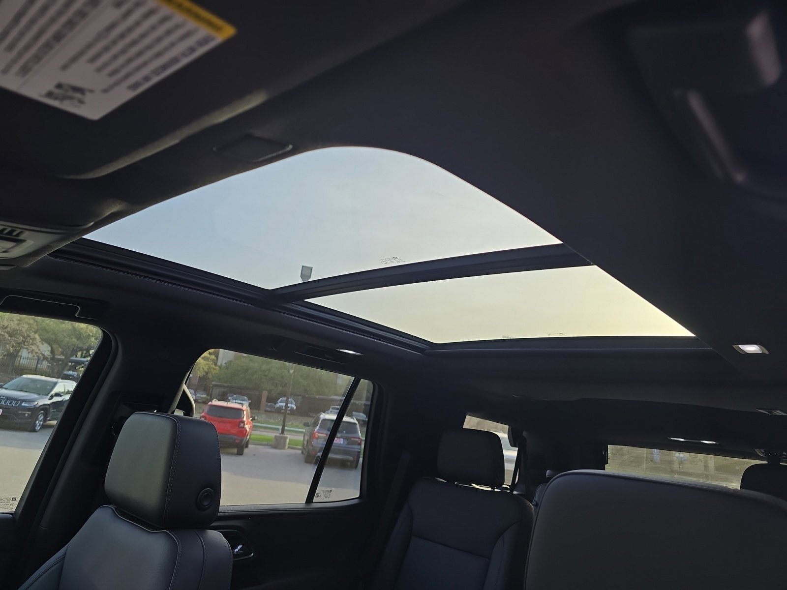 Used 2021 Chevrolet Tahoe Z71 image 18