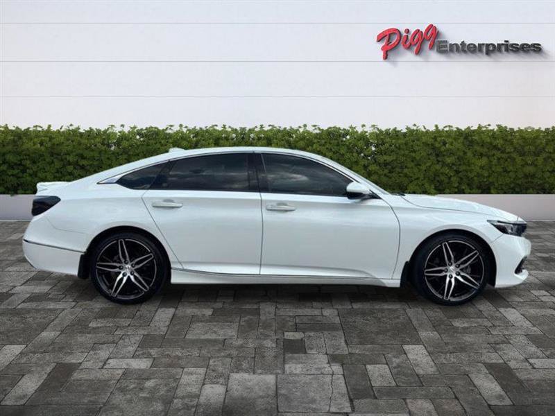 Used 2021 Honda Accord Touring image 8