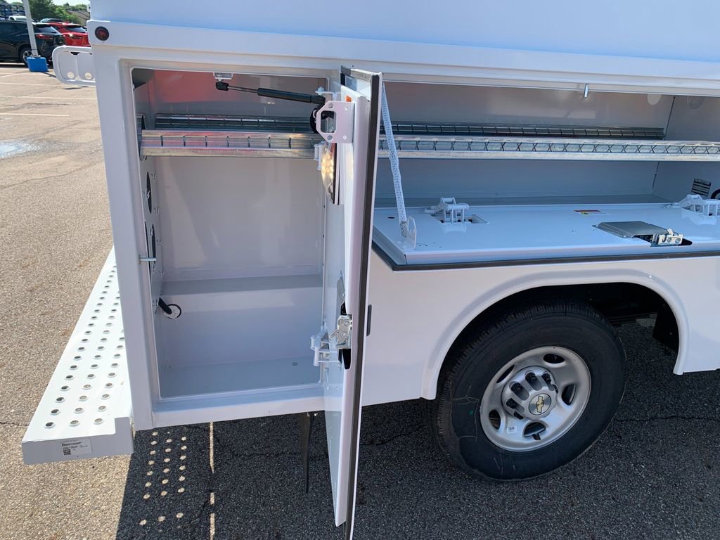 New 2025 Chevrolet Express 3500 Work Van w/ Power Convenience Package RWD image 23