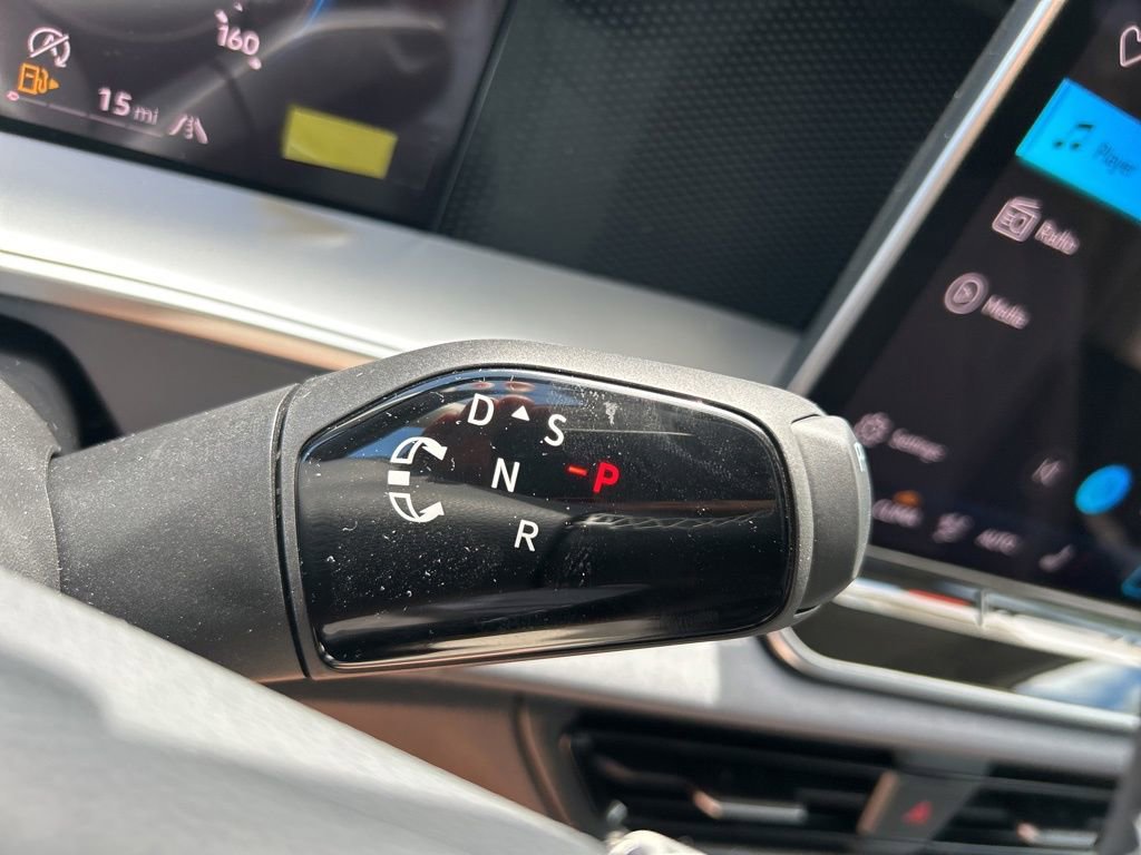 New 2025 Volkswagen Tiguan SE image 24