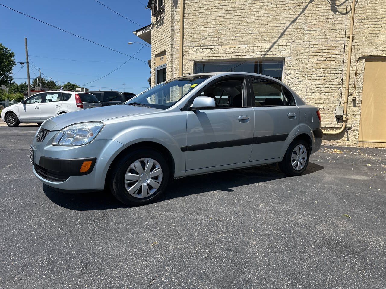Used 2007 Kia Rio LX FWD image 1