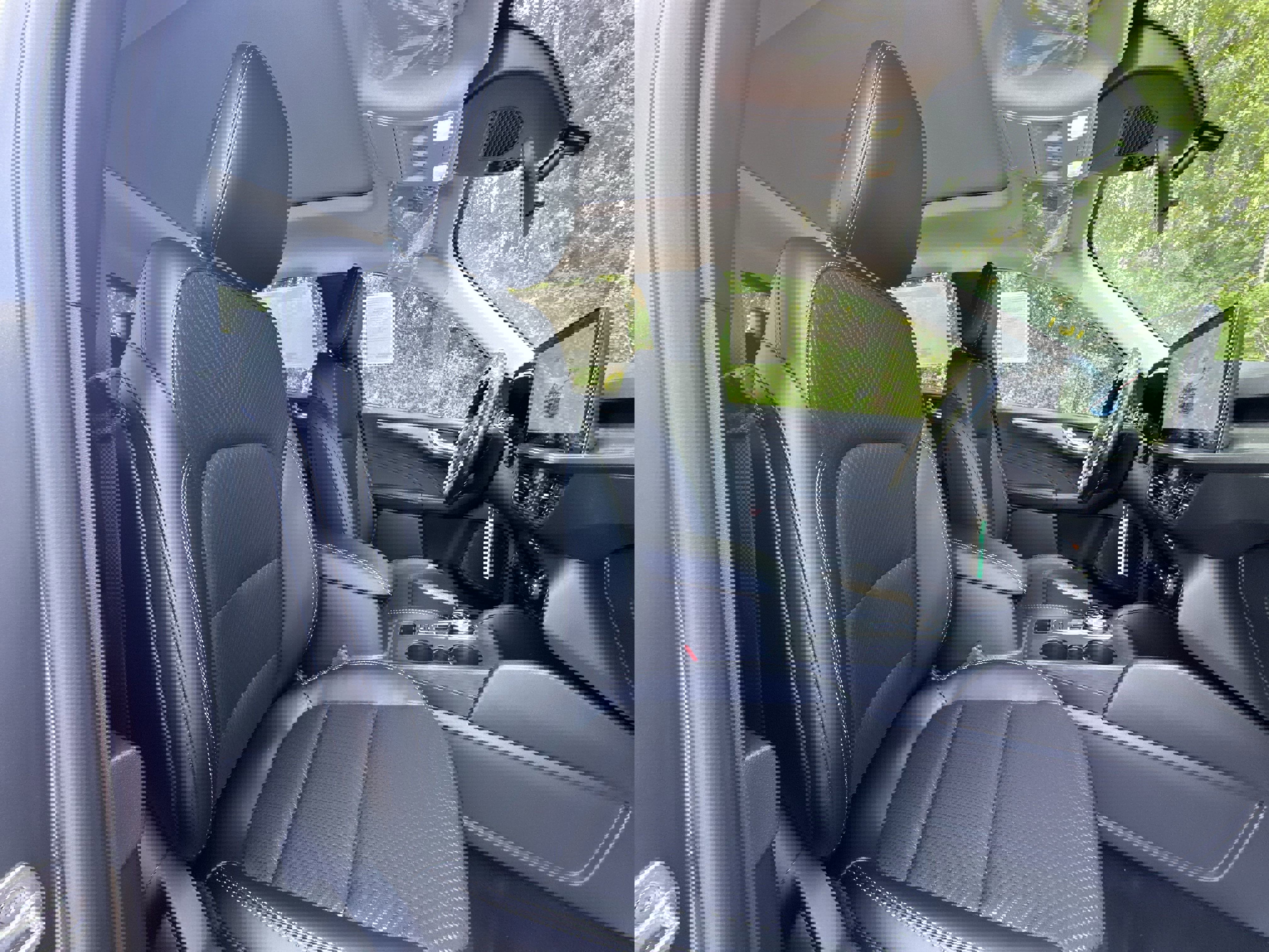 New 2025 Ford Escape SE image 33