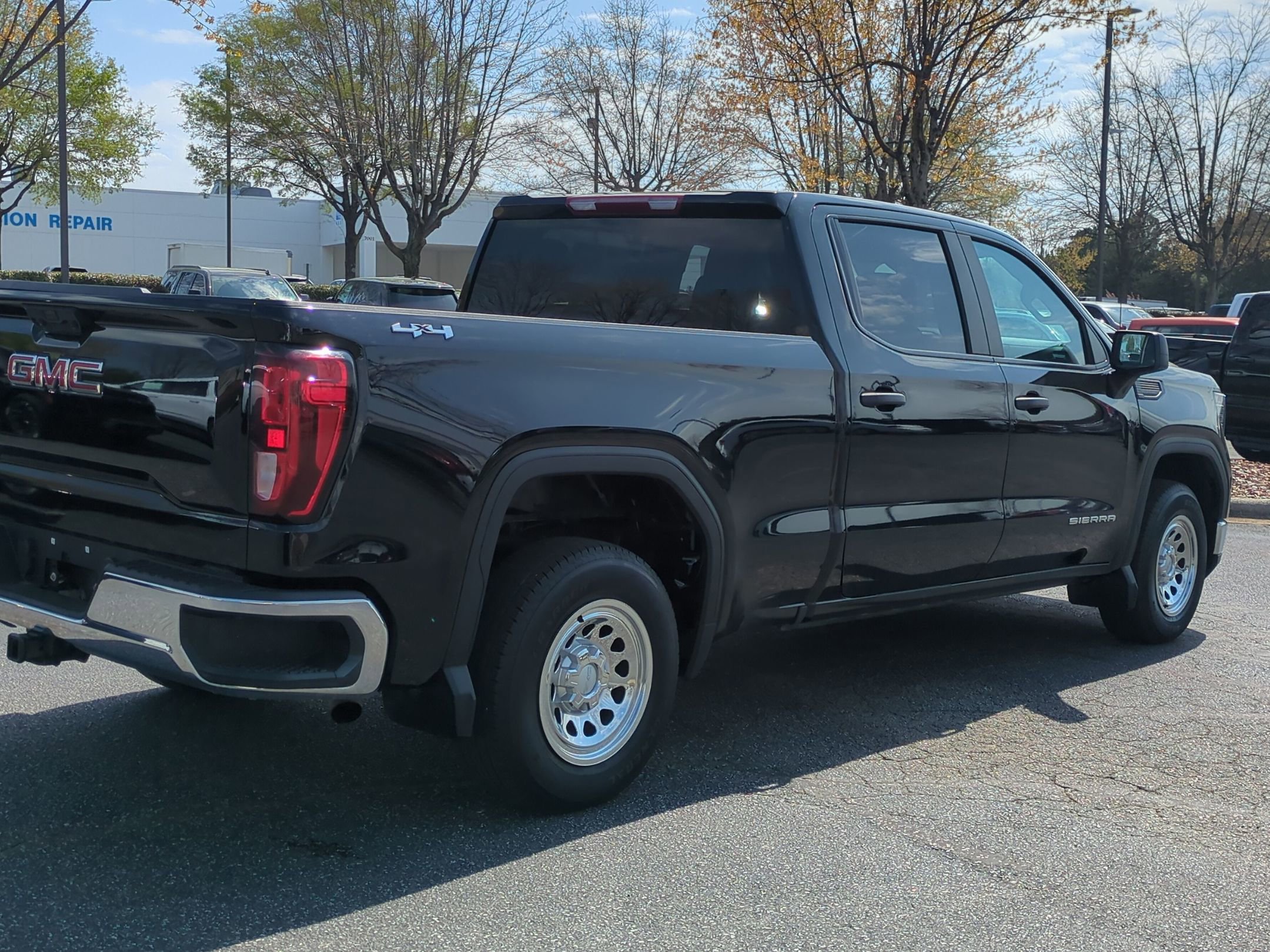 Certified 2023 GMC Sierra 1500 Pro w/ Pro Value Package image 9