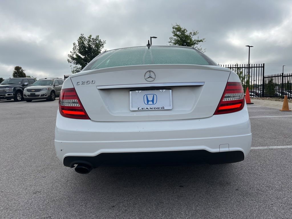 Used 2013 Mercedes-Benz C 250 Sedan image 5