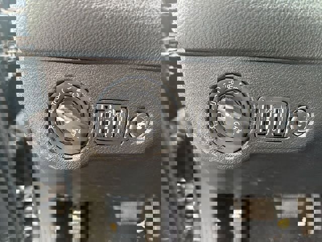 Used 2022 Dodge Challenger SXT w/ Blacktop Package RWD image 6