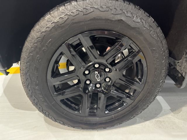 Used 2025 Chevrolet Silverado 1500 LT Trail Boss w/ Convenience Package II image 38