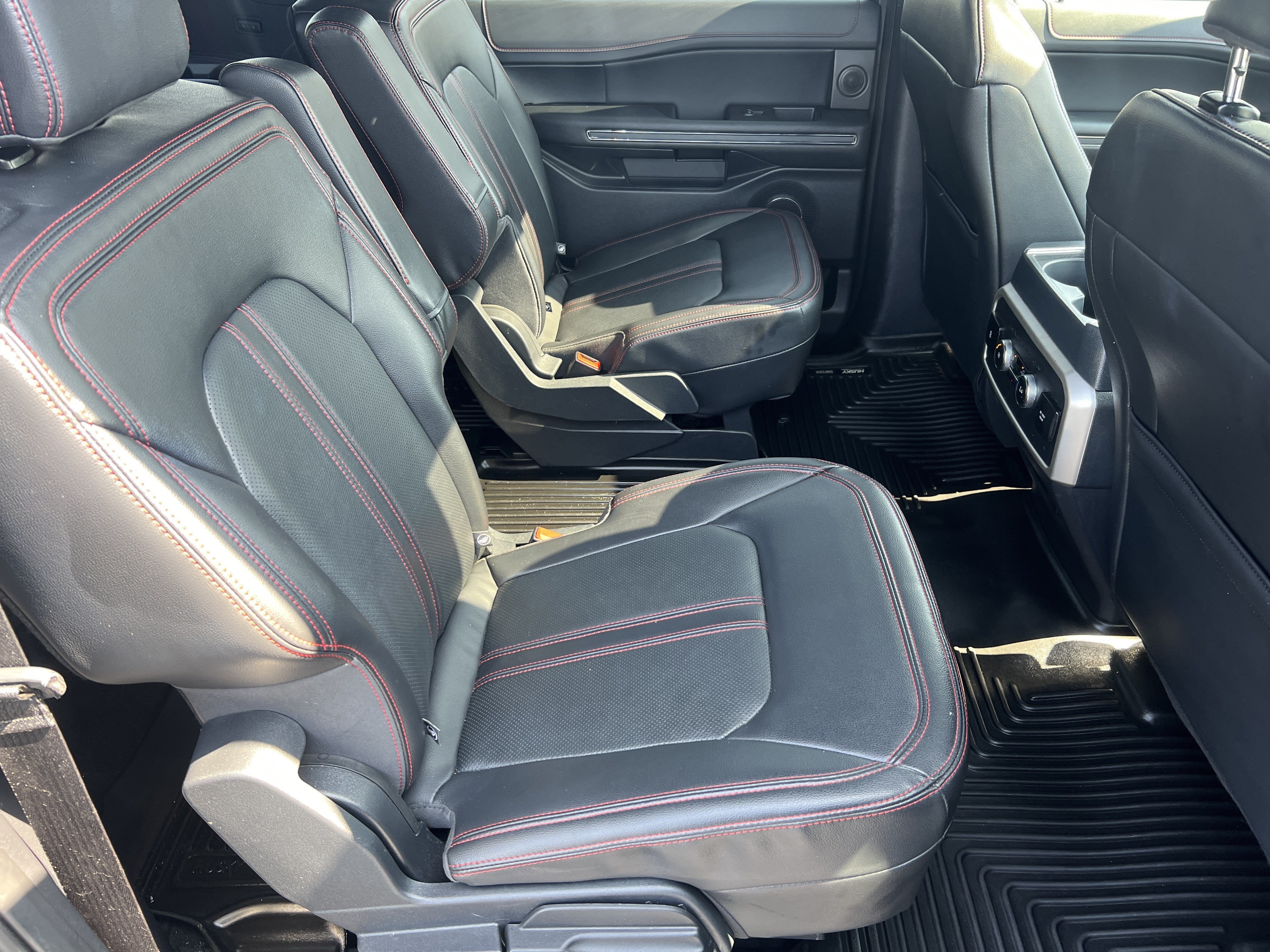 Certified 2024 Ford Expedition Max Limited AWD/4WD image 16