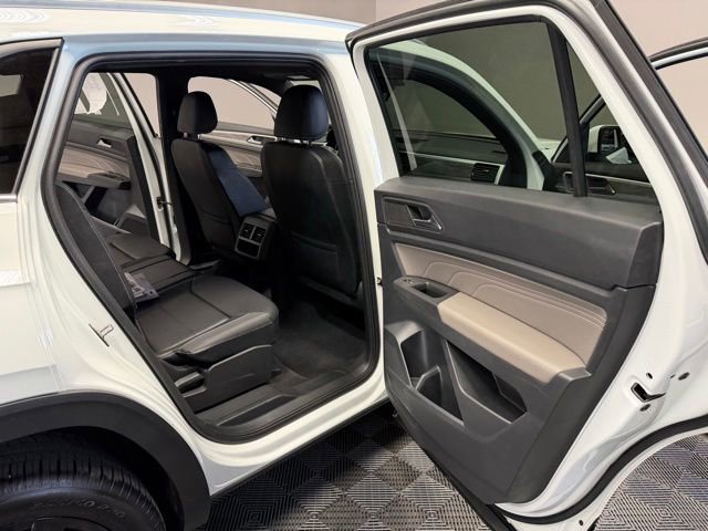 Used 2022 Volkswagen Atlas Cross Sport SE AWD/4WD image 25