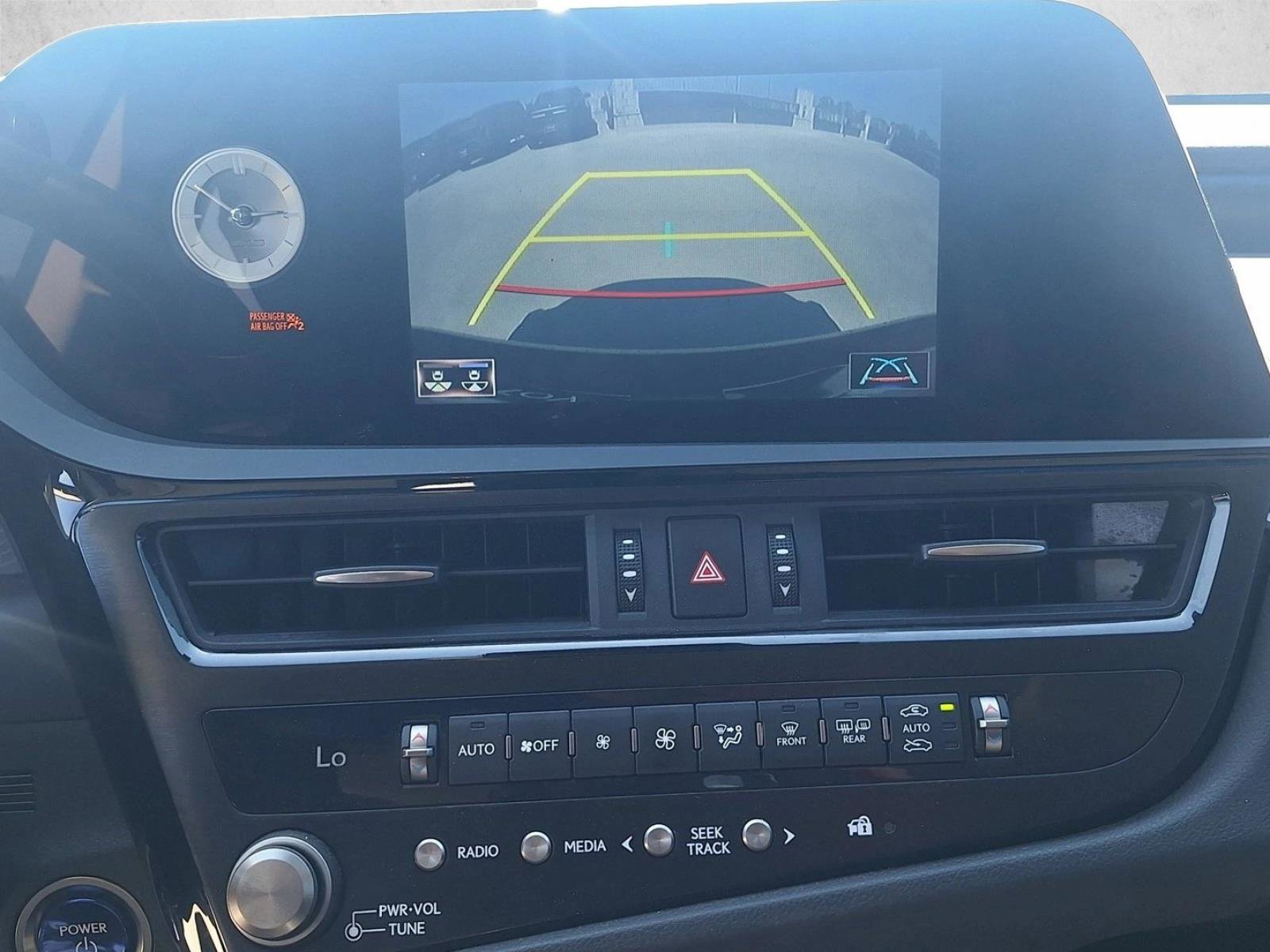 Used 2022 Lexus ES 300h w/ Premium Package FWD image 13