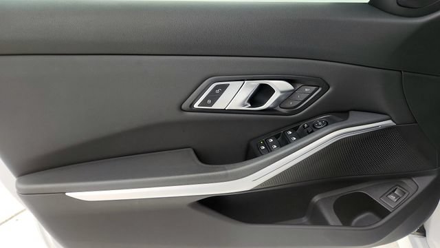 Used 2020 BMW 330i Sedan w/ Convenience Package RWD image 49