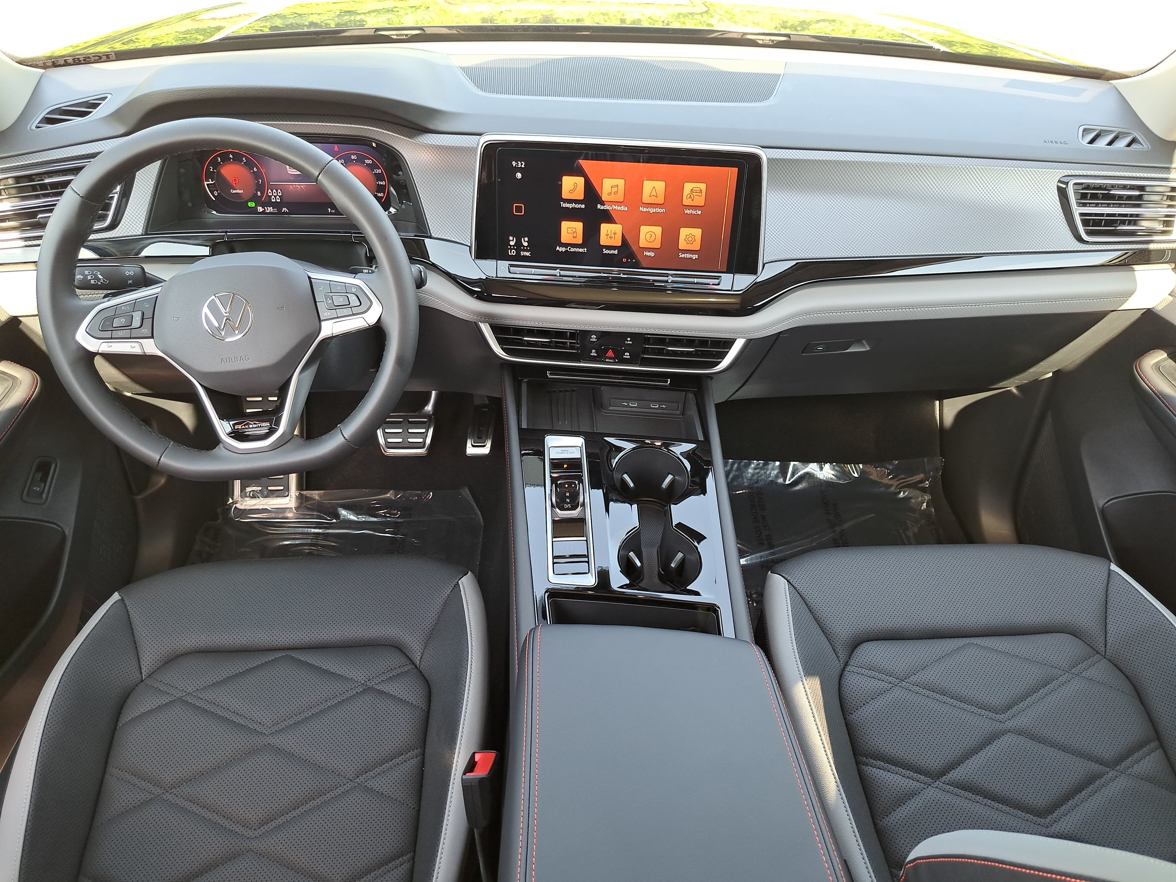 New 2026 Volkswagen Atlas Peak Edition AWD/4WD image 9
