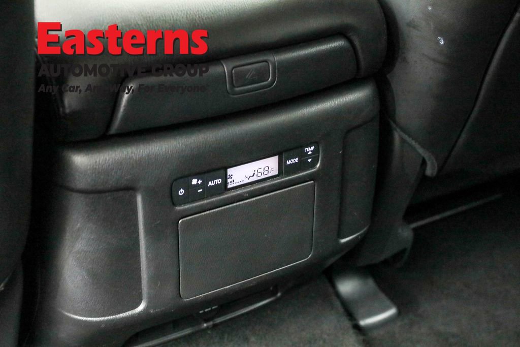 Used 2024 Nissan Armada SV image 22
