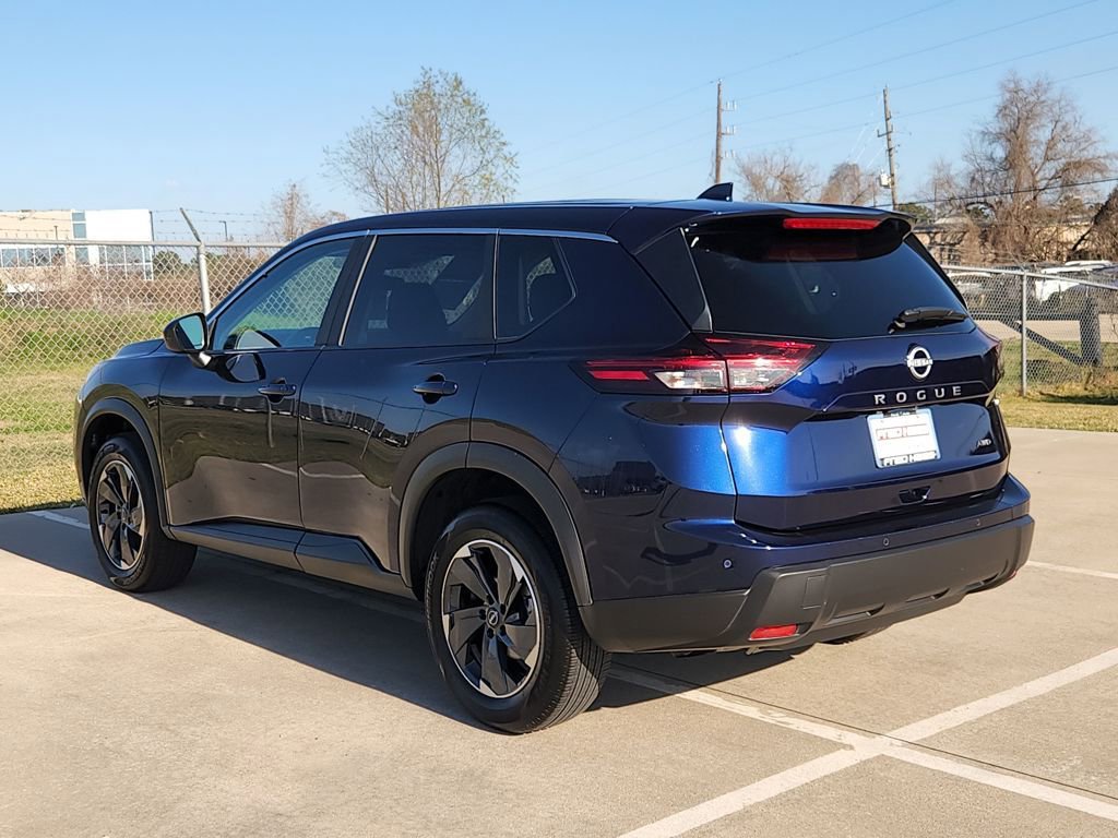Used 2025 Nissan Rogue SV image 7