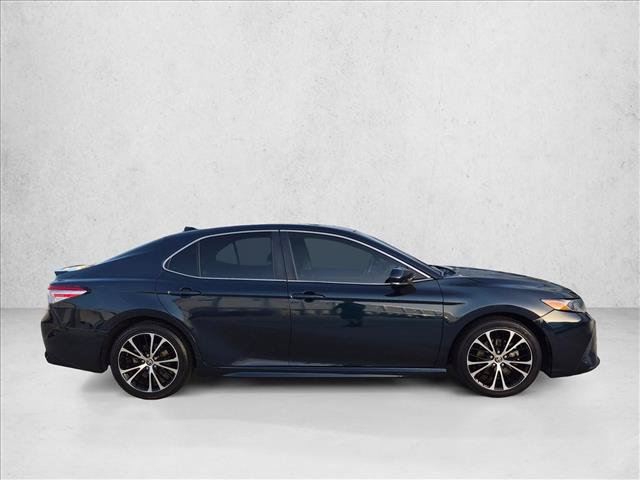 Certified 2020 Toyota Camry SE w/ Convenience Package FWD image 4