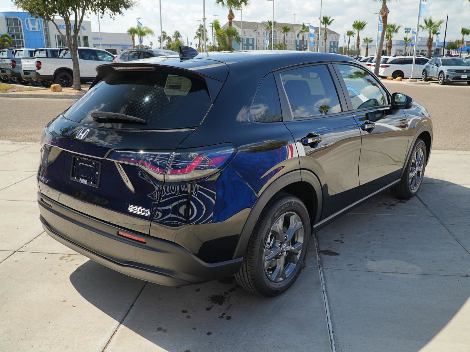 New 2026 Honda HR-V LX image 5