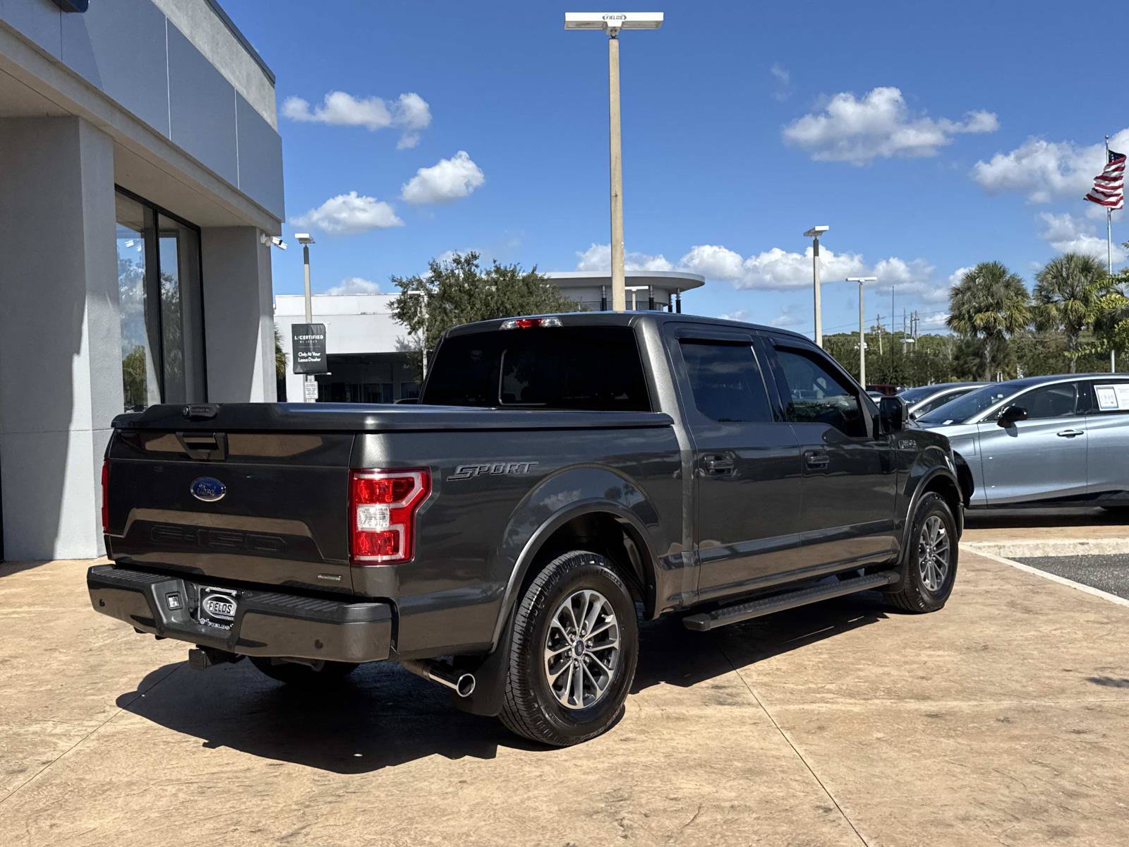 Used 2018 Ford F150 XLT w/ Equipment Group 302A Luxury RWD image 3