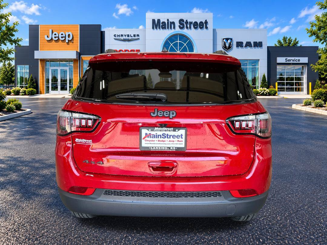New 2026 Jeep Compass Latitude AWD/4WD image 4