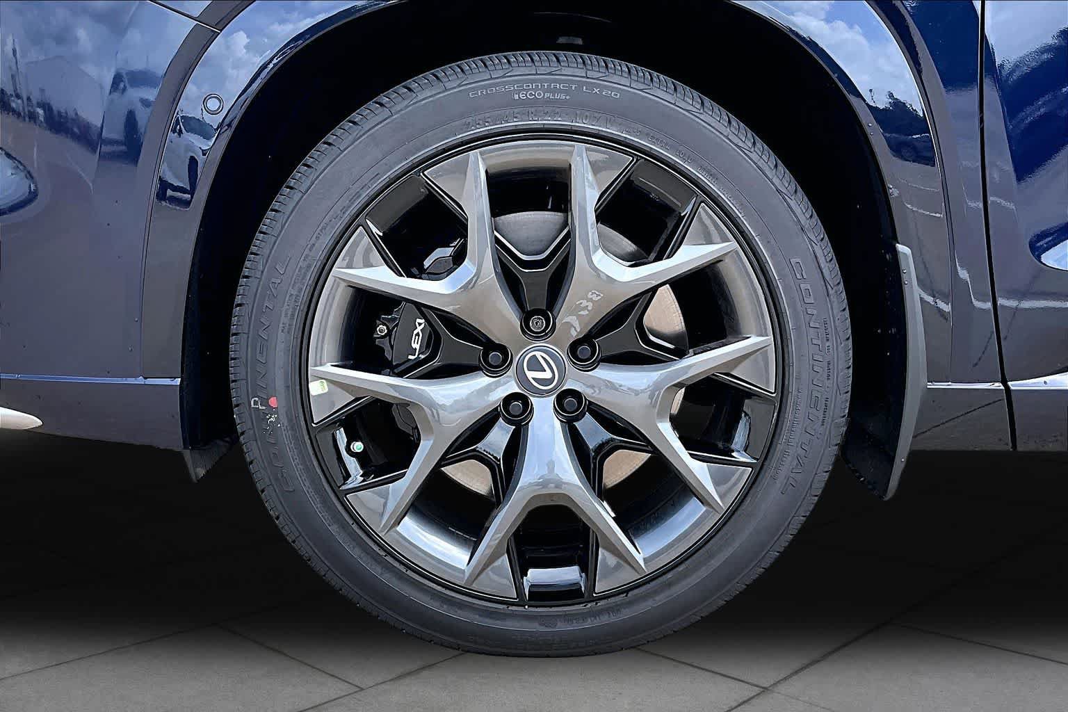 New 2026 Lexus TX 500h AWD w/ Technology Package image 11