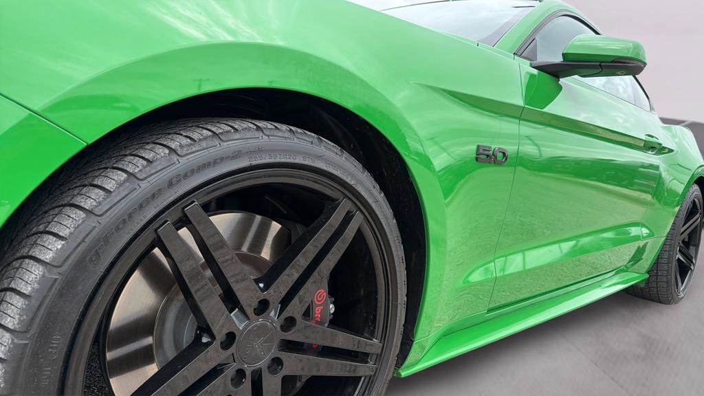 Used 2019 Ford Mustang GT Premium w/ GT Performance Package RWD image 17