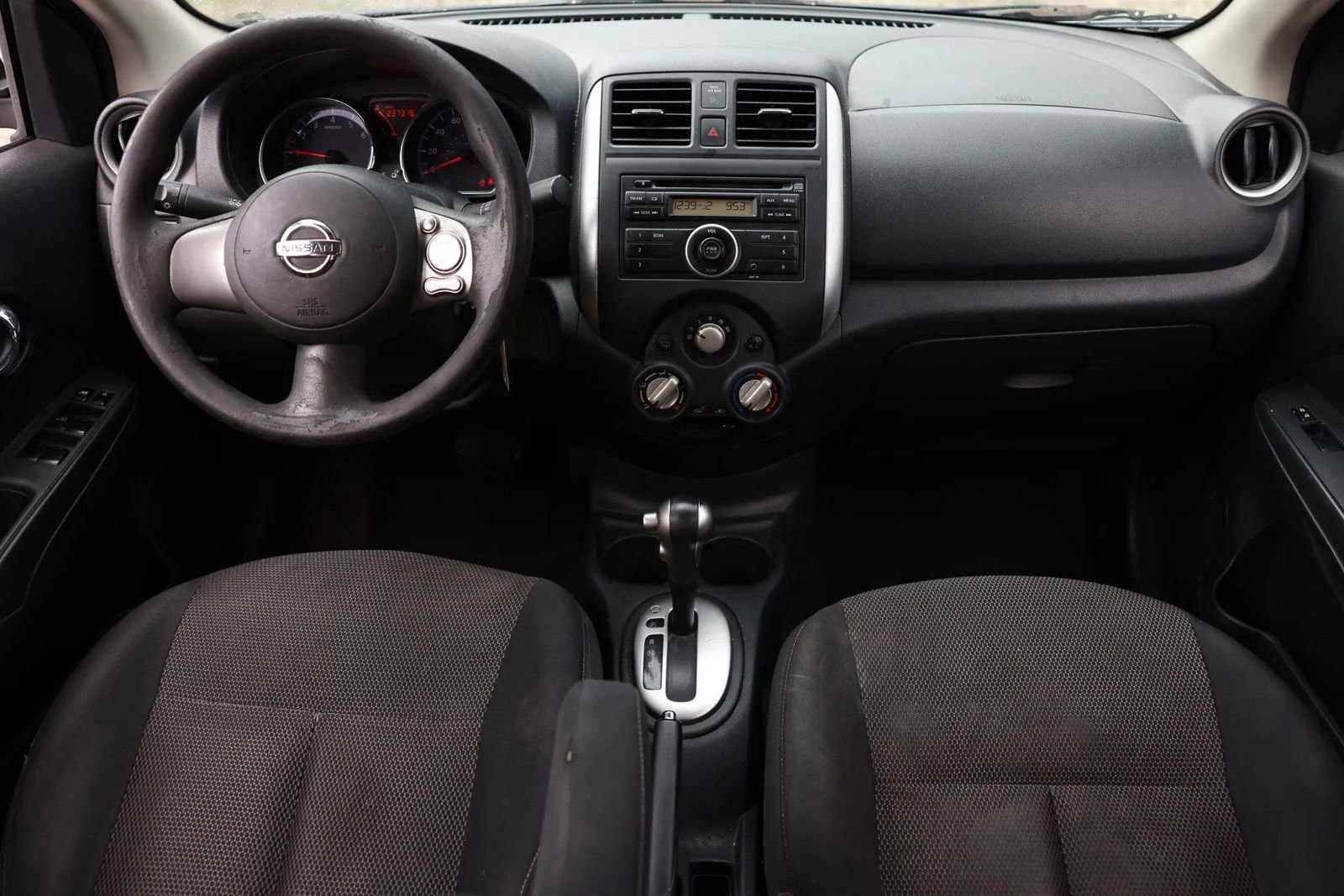 Used 2014 Nissan Versa SV image 21