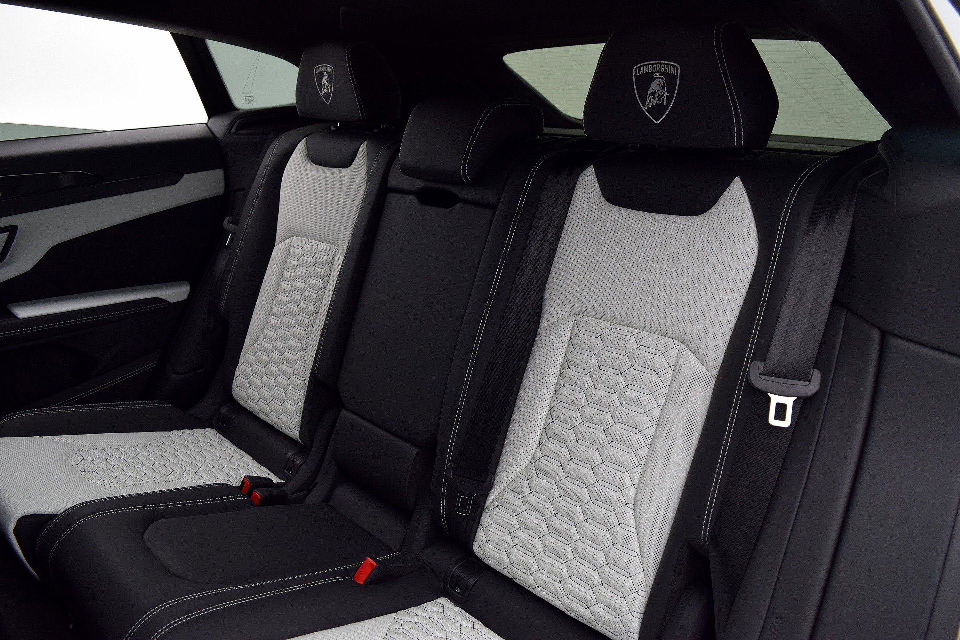 Used 2021 Lamborghini Urus image 29