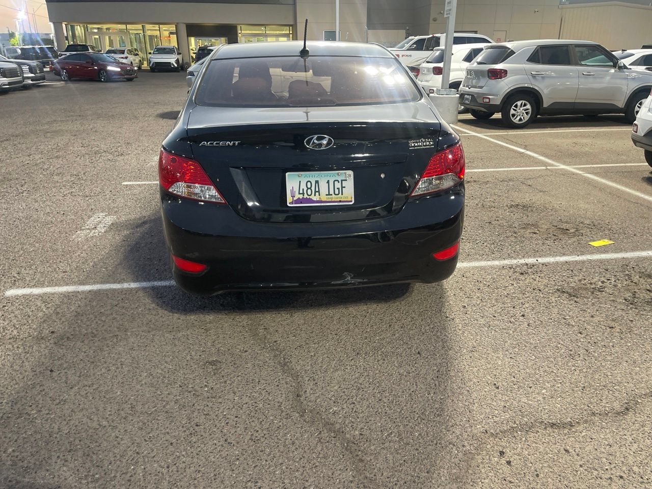 Used 2012 Hyundai Accent GLS w/ Premium Pkg 3 FWD image 5