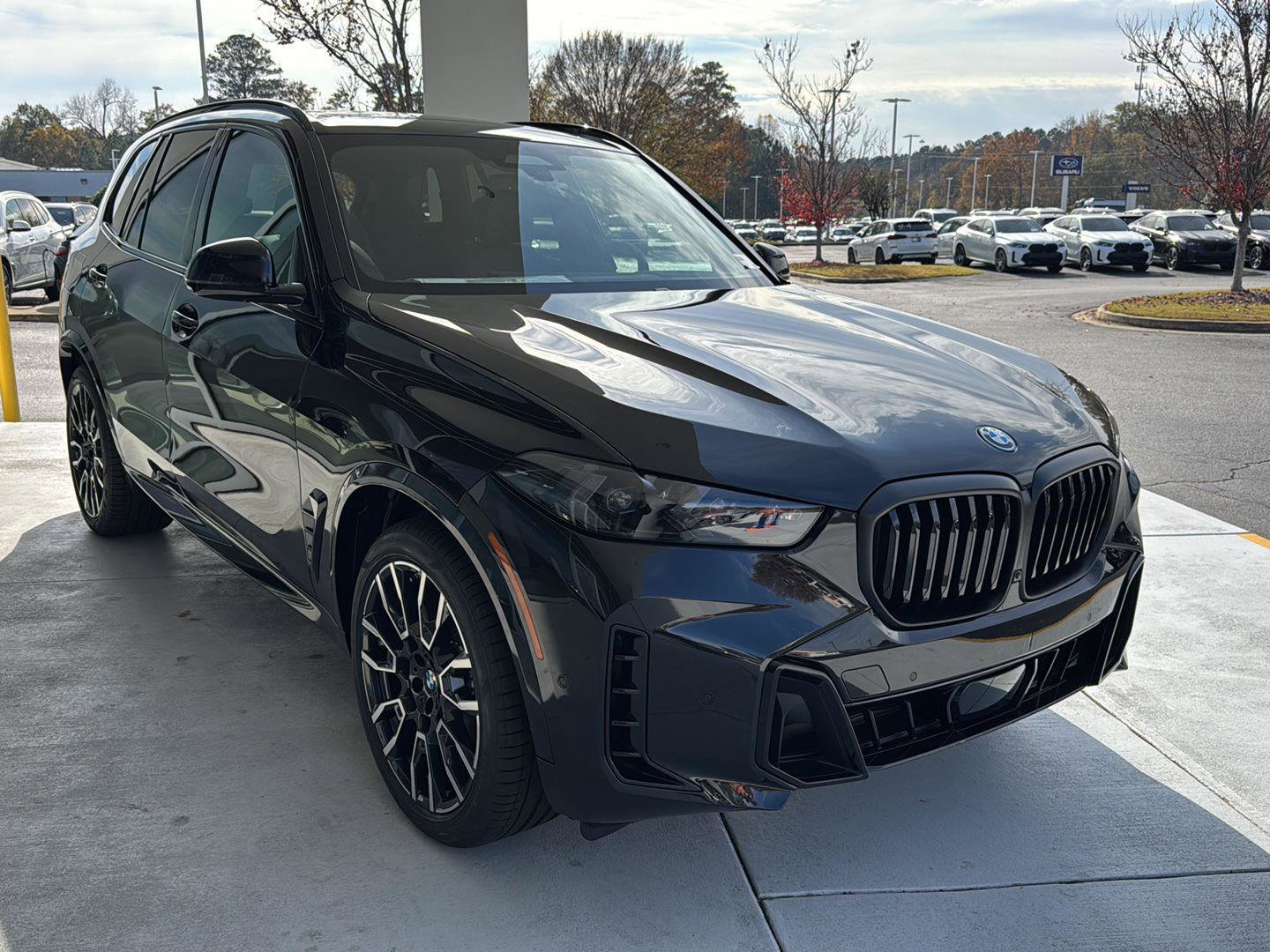 New 2026 BMW X5 xDrive50e image 6