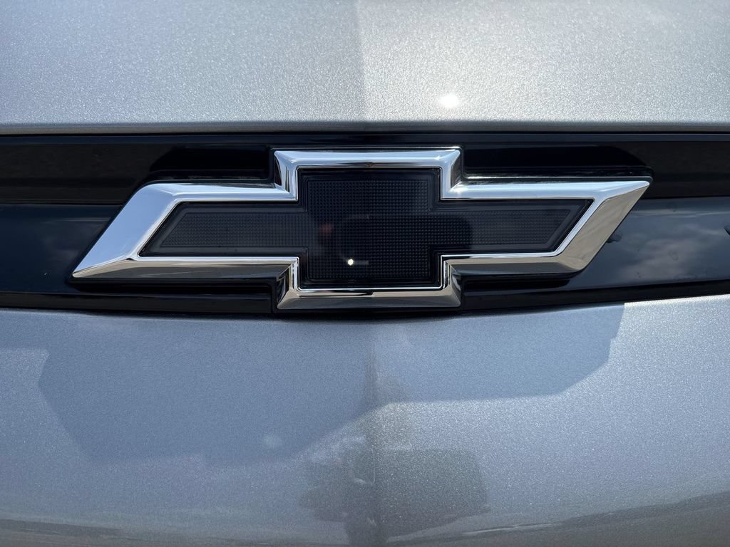 New 2027 Chevrolet Bolt LT w/ LPO, All-Weather Package FWD image 31