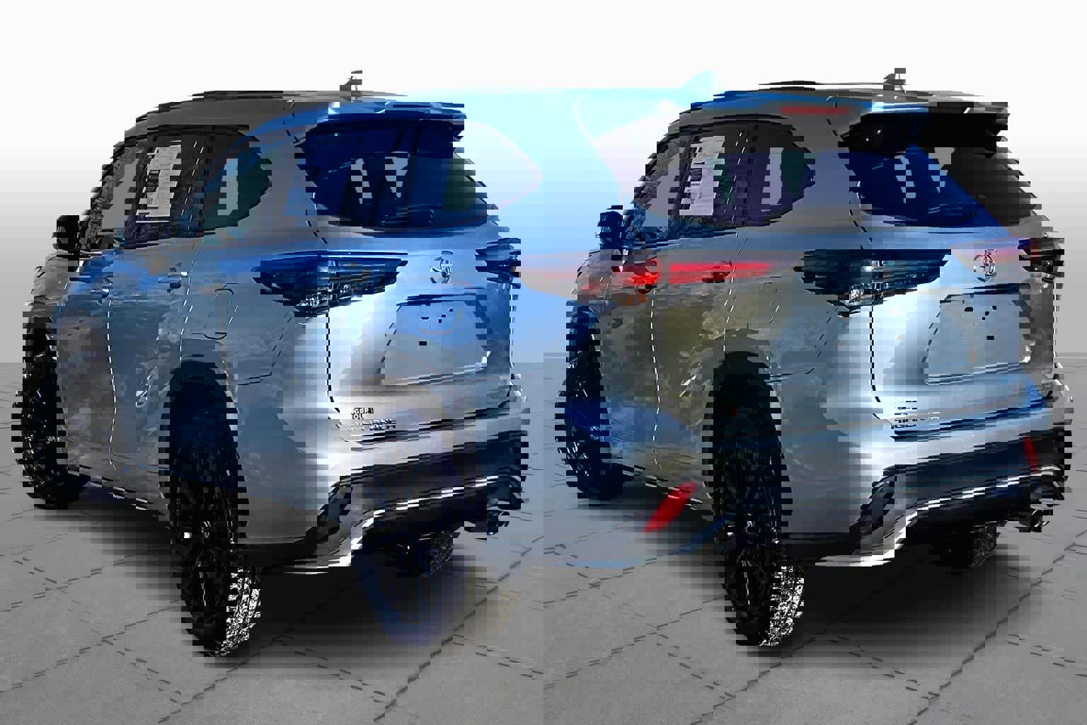 Certified 2024 Toyota Highlander XSE image 11