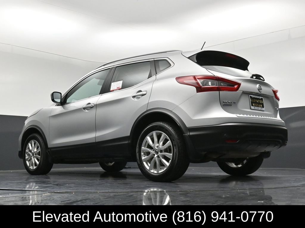 Used 2021 Nissan Rogue Sport SV AWD/4WD image 28