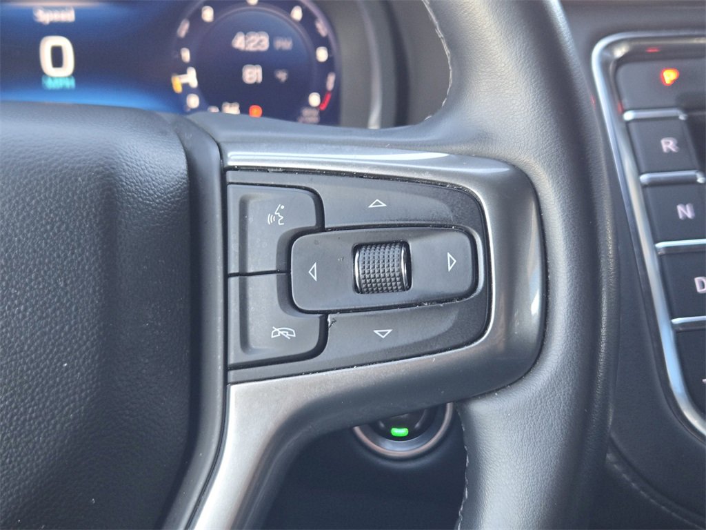 Used 2023 Chevrolet Suburban LT image 25