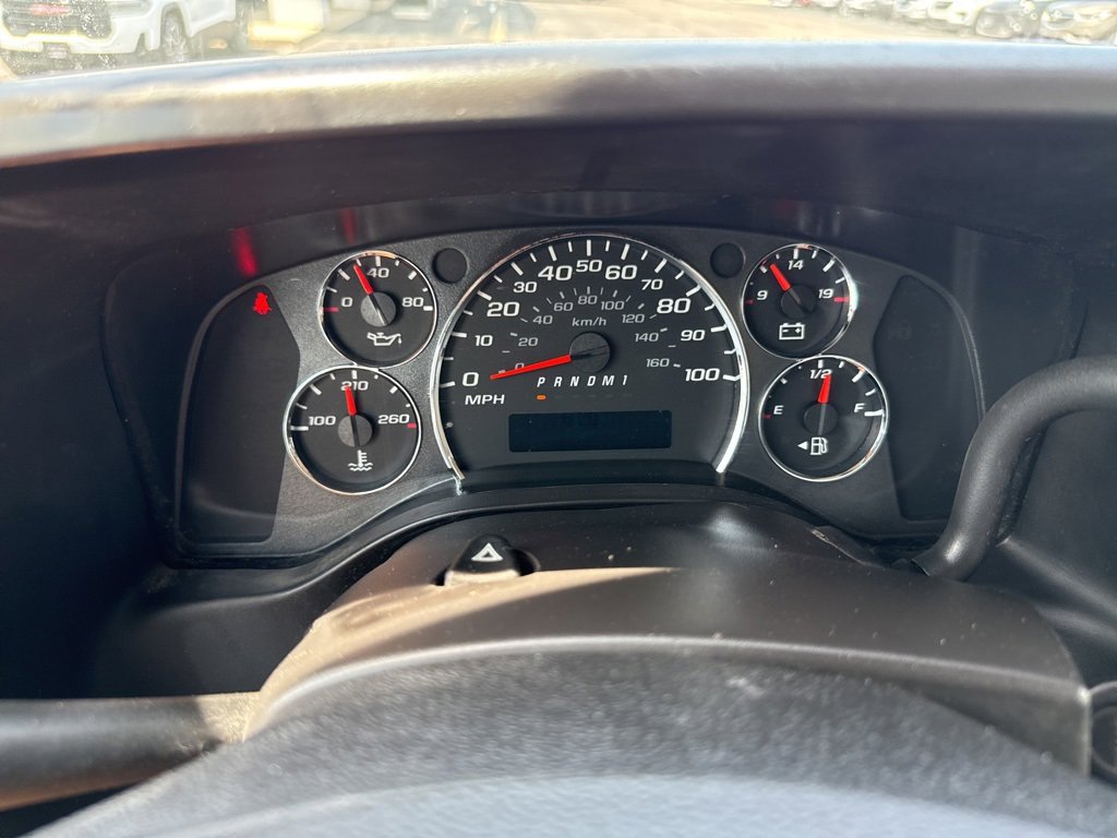 Used 2013 GMC Savana 3500 image 25