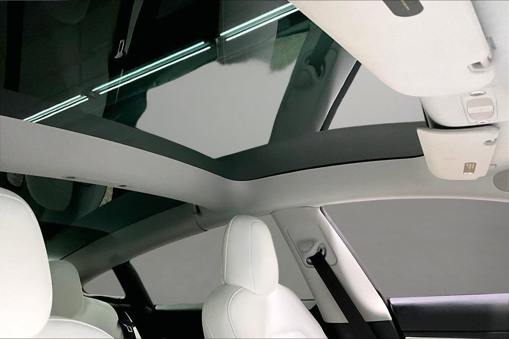 Used 2021 Tesla Model 3 Long Range image 25