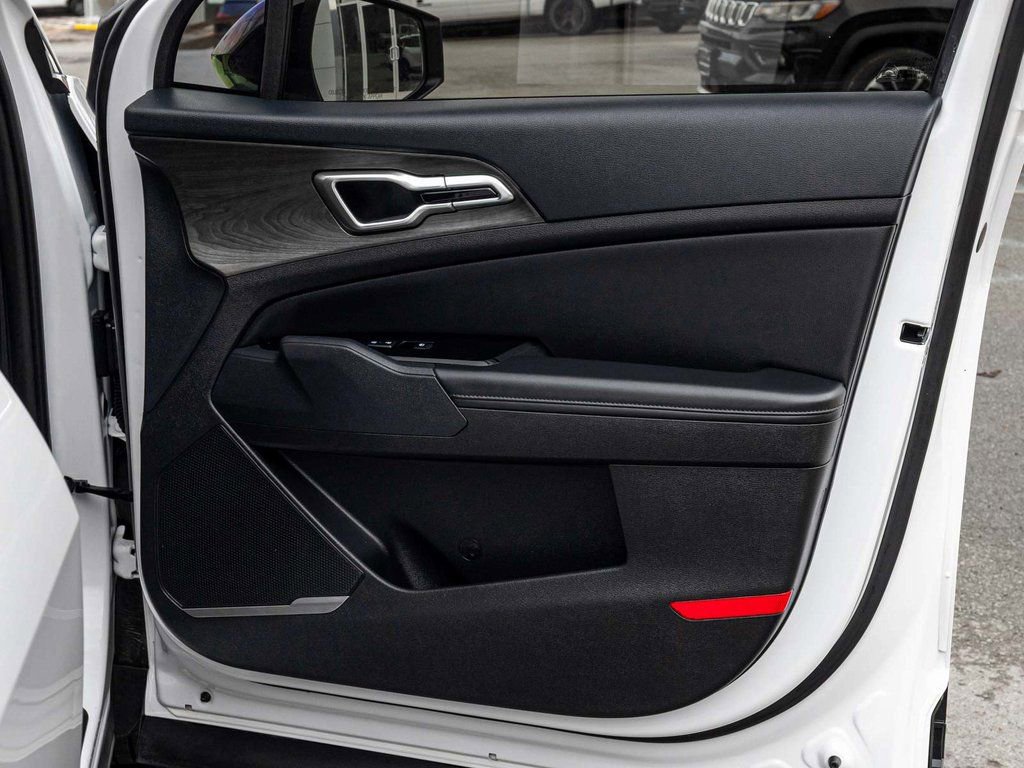 Used 2024 Kia Sportage X-Line image 12