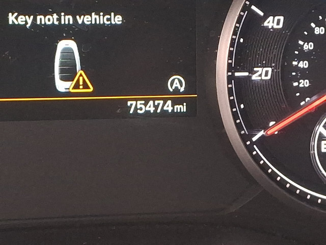 Used 2022 Hyundai Santa Fe SEL FWD image 20