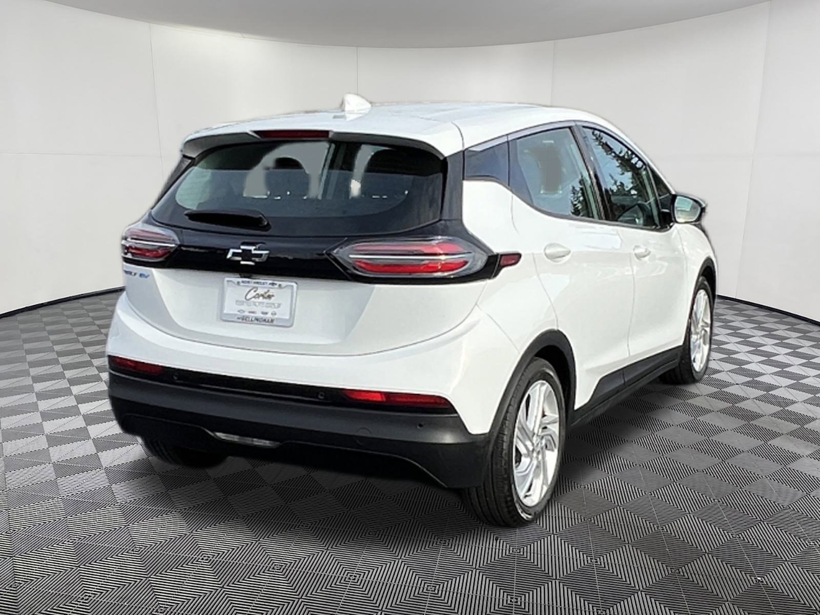 Certified 2023 Chevrolet Bolt LT w/ Driver Confidence Package image 6