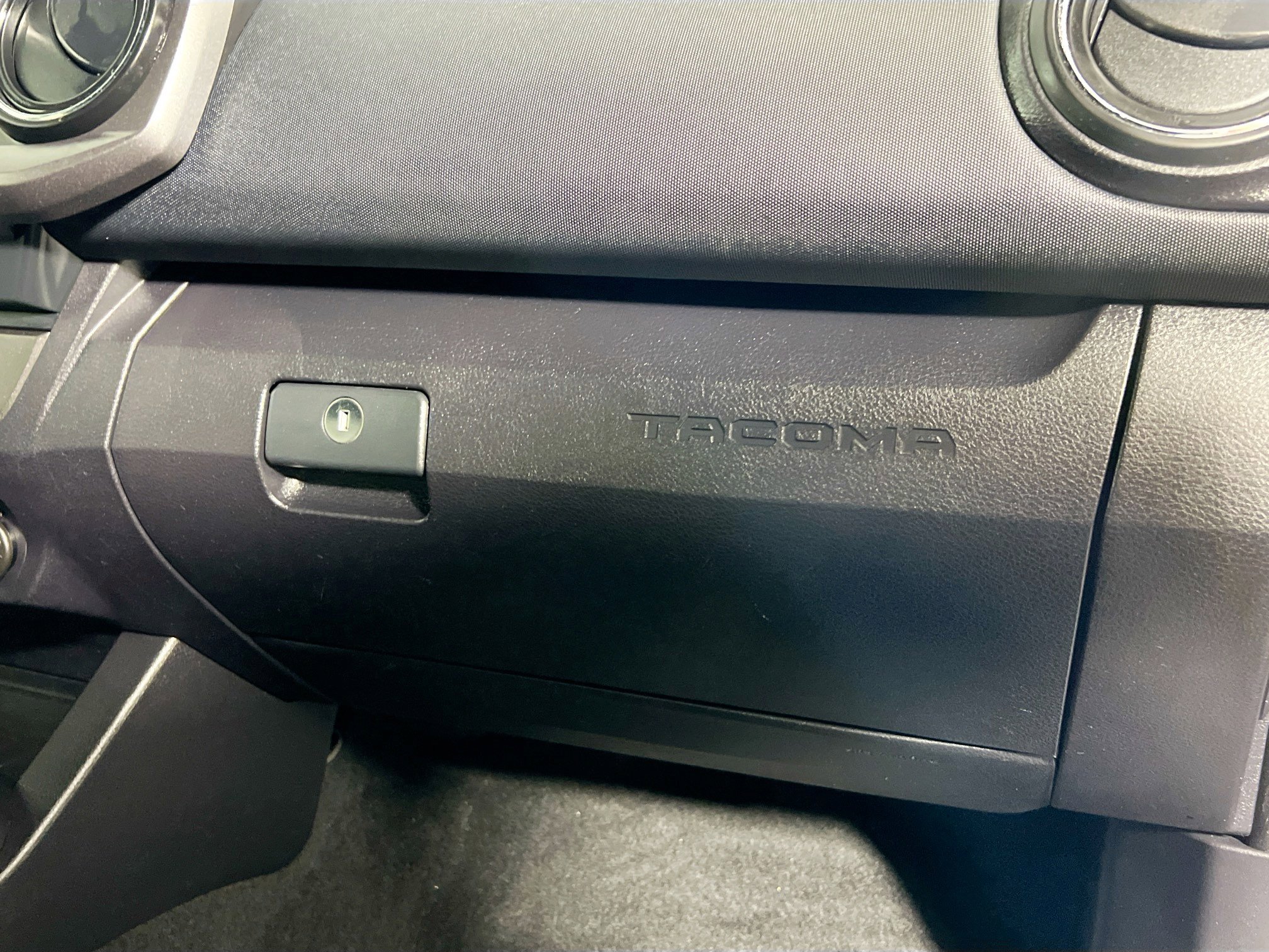 Used 2021 Toyota Tacoma TRD Sport image 35