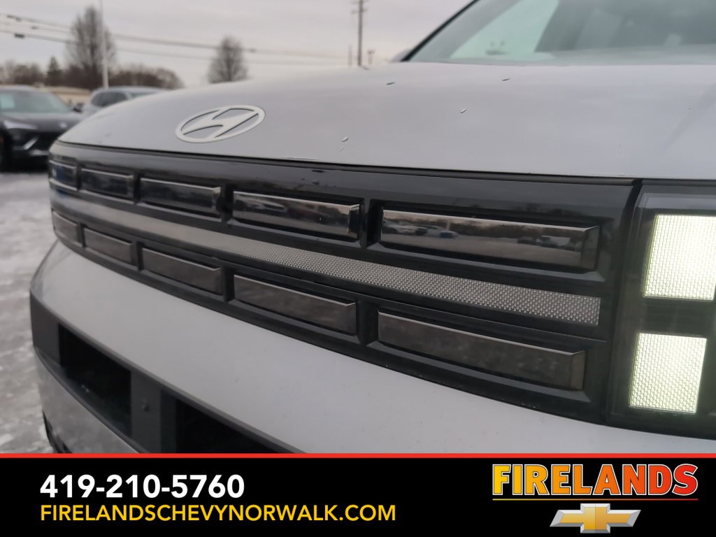 Used 2024 Hyundai Santa Fe Limited image 11