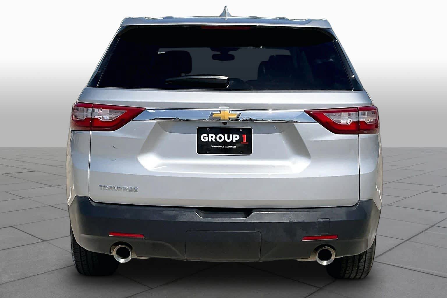 Used 2018 Chevrolet Traverse LS FWD image 5