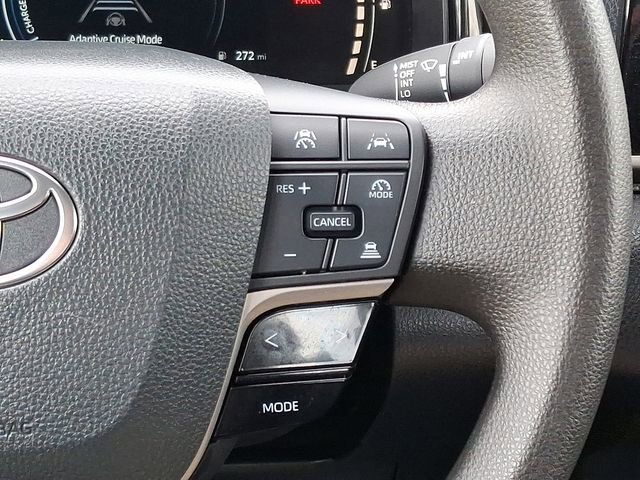 Used 2025 Toyota Camry LE FWD image 21