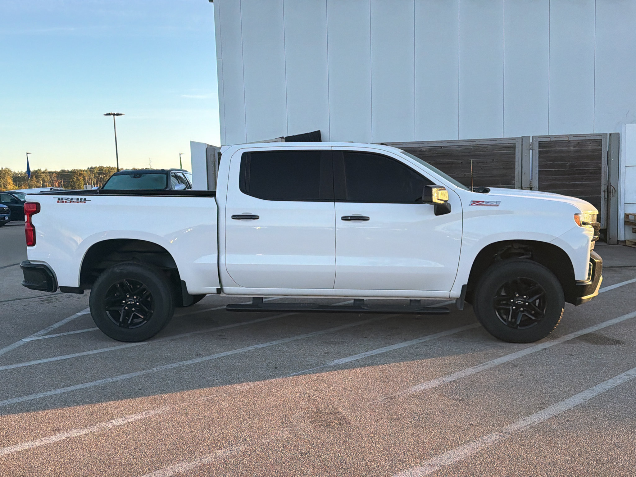 Used 2020 Chevrolet Silverado 1500 LT Trail Boss w/ LPO, Dark Essentials Package AWD/4WD image 7