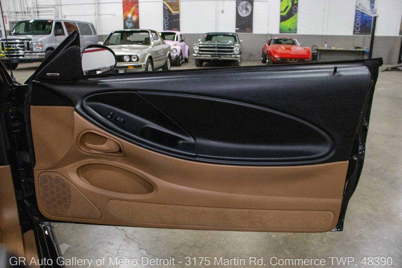 Used 1996 Ford Mustang Cobra RWD image 34