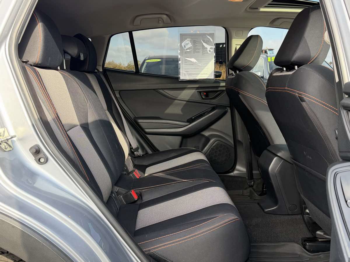 Used 2018 Subaru Crosstrek 2.0i Premium w/ Moonroof Package AWD/4WD image 16