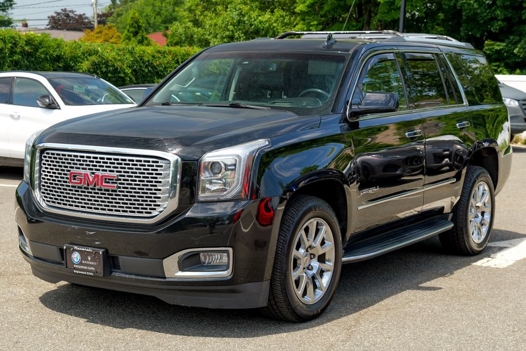 Used 2017 GMC Yukon Denali w/ Open Road Package AWD/4WD image 3
