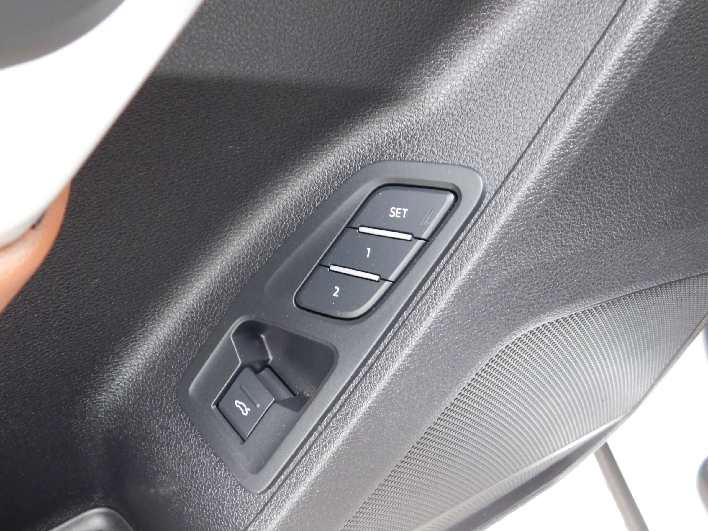 Used 2024 Audi Q3 2.0T Premium AWD/4WD image 16