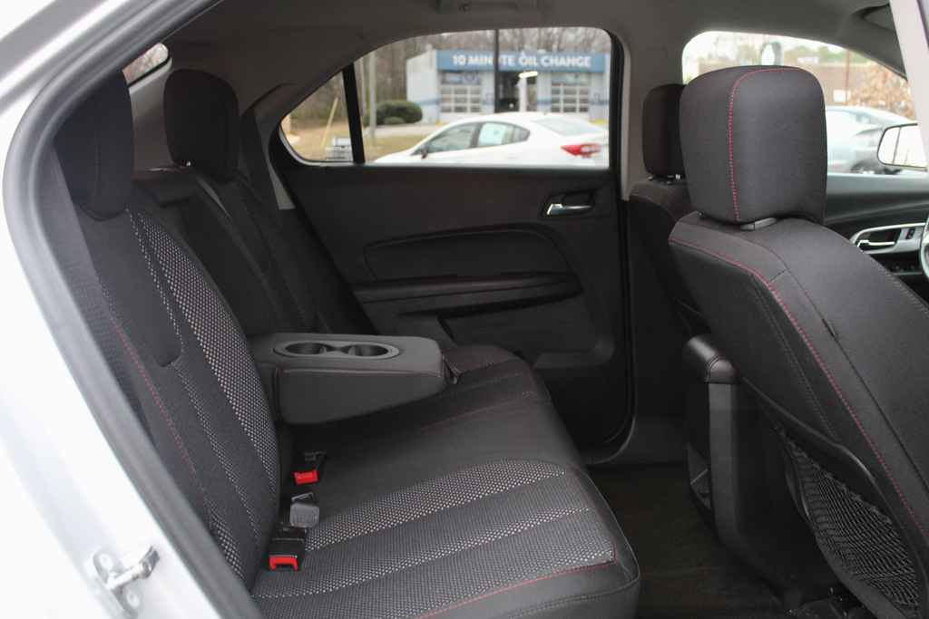 Used 2017 Chevrolet Equinox LT w/ Convenience Package image 24