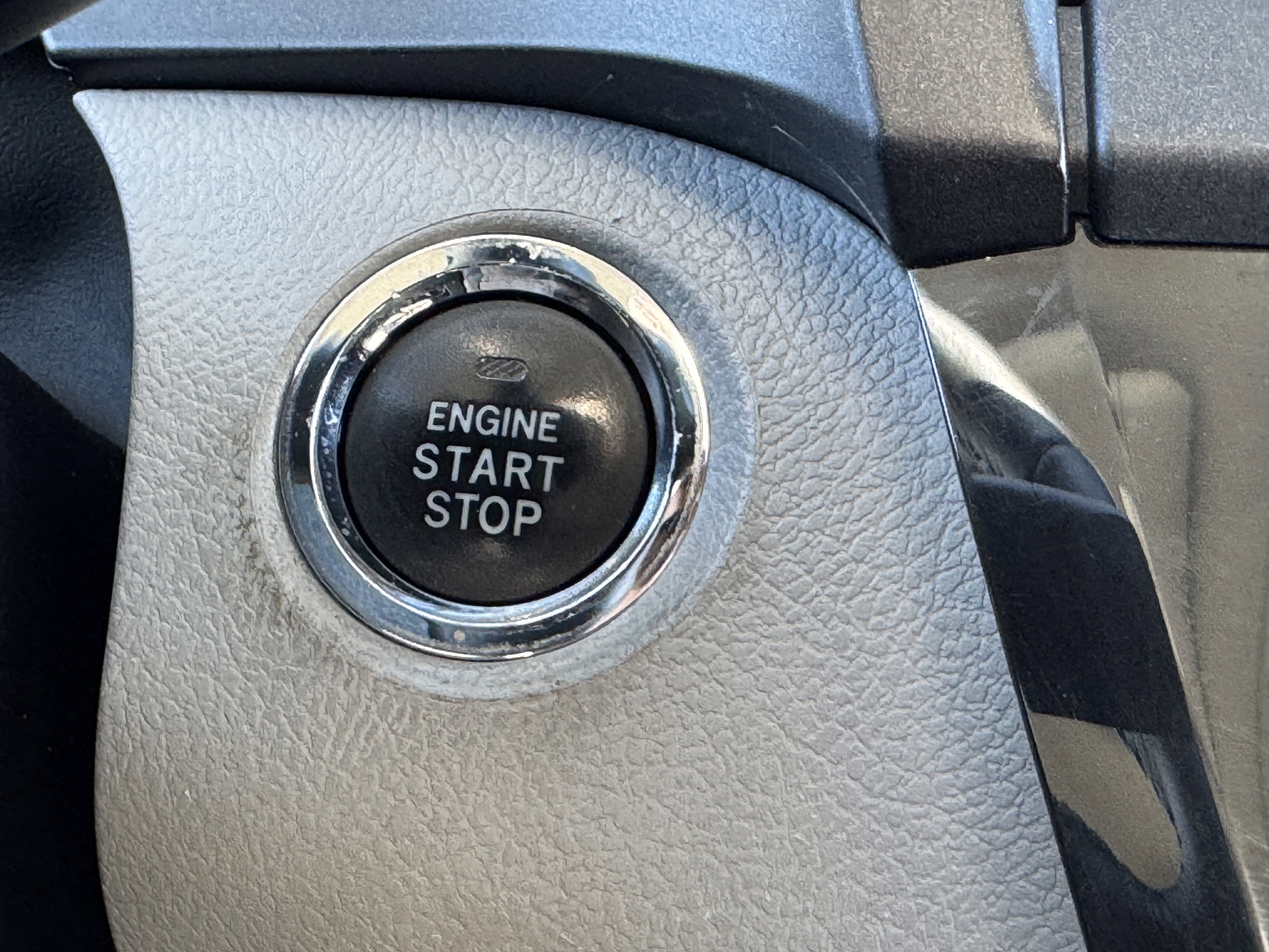 Used 2017 Toyota Sienna XLE image 28