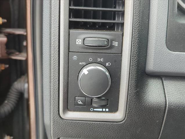 Used 2014 RAM 1500 Tradesman w/ Power & Remote Entry Group image 22