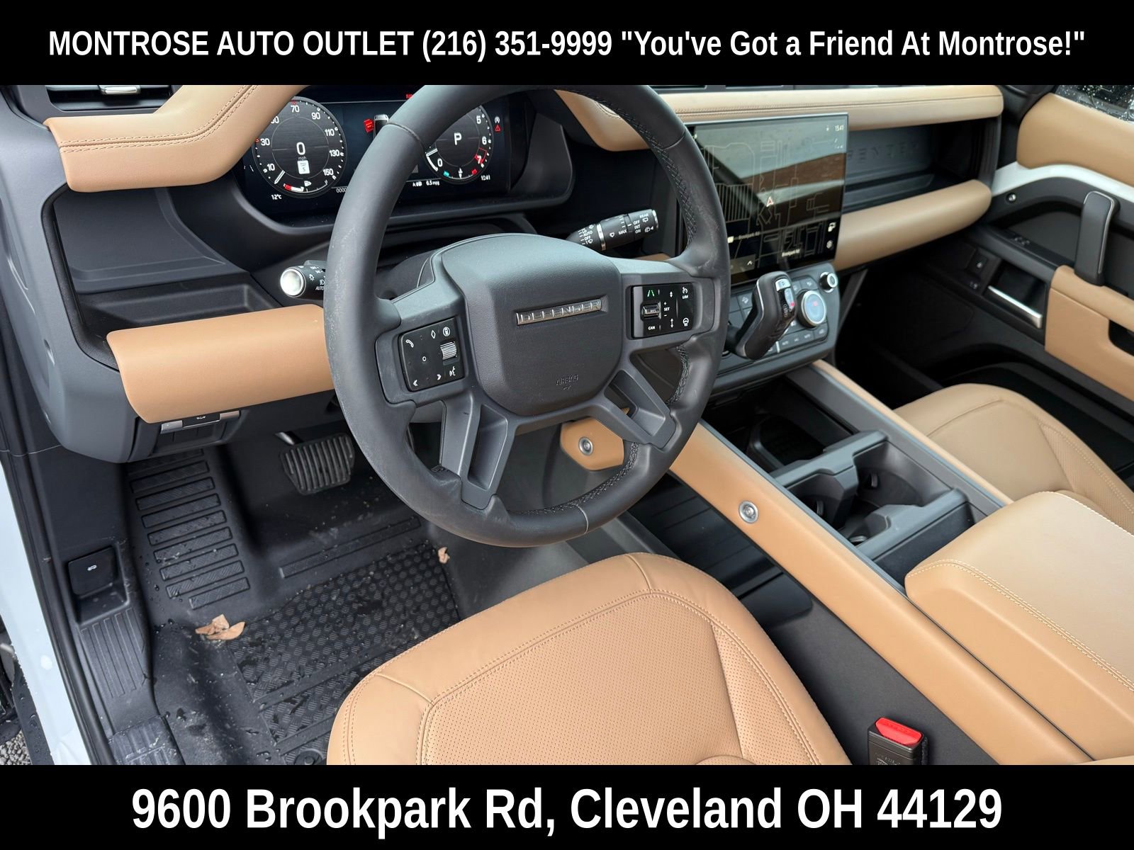 New 2026 Land Rover Defender 130 X-Dynamic SE image 11