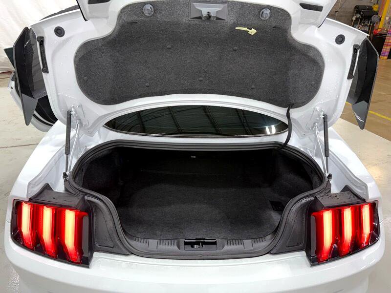 Used 2021 Ford Mustang Shelby GT500 w/ Carbon Fiber Track Pack image 22